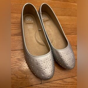 SO silver rhinestone ballet flats NWOT 8.5 women’s